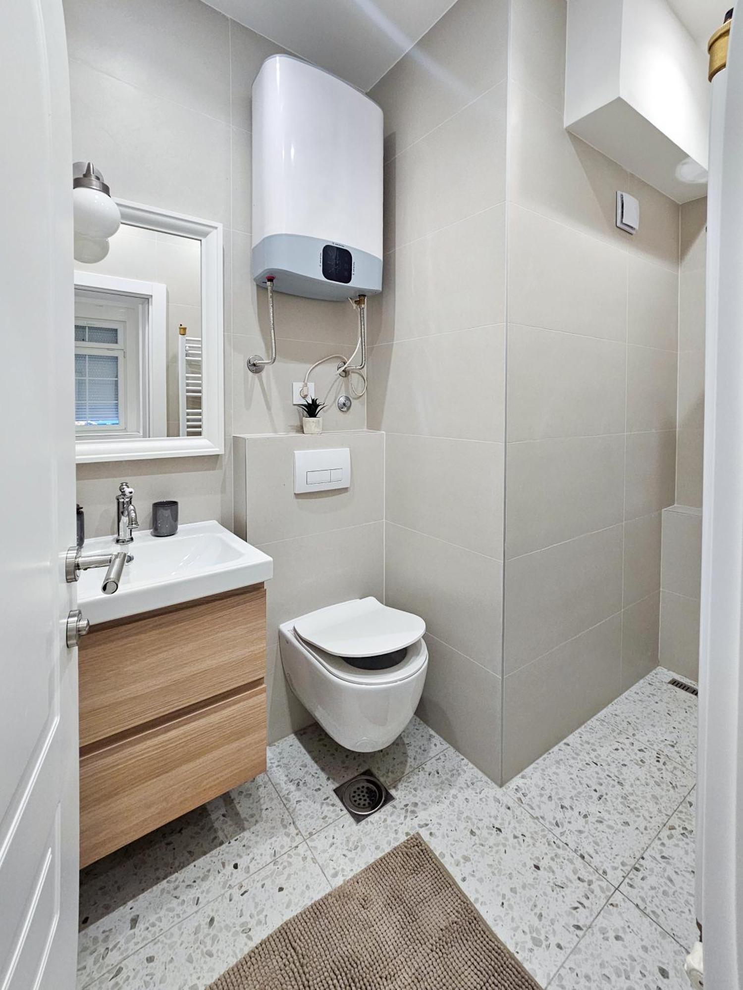 Easy Life Apartment Belgrade Exterior photo